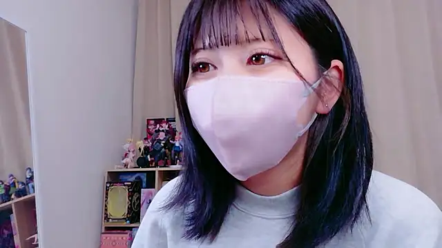 Snapshot of -anzu-o chatting on 10.20.25 -anzu-o online show from 10.20.25