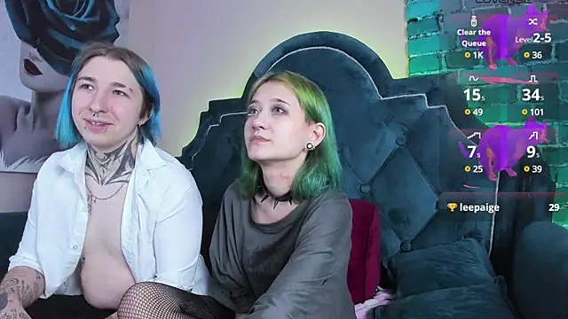Snapshot of Milten-Trish chatting on 02.04.25 Milten-Trish online show from 02.04.25