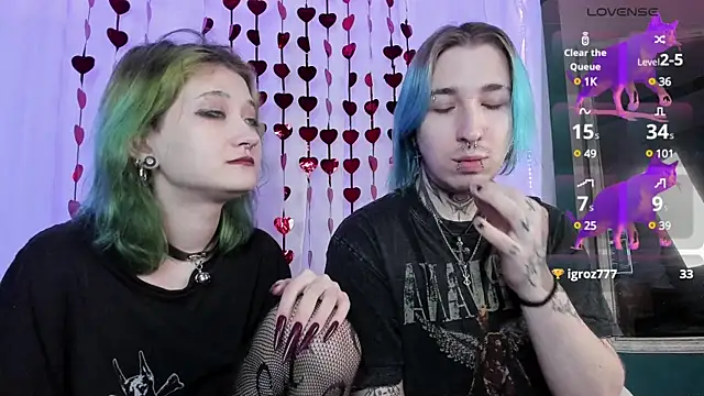 Snapshot of Milten-Trish chatting on 03.01.25 Milten-Trish online show from 03.01.25