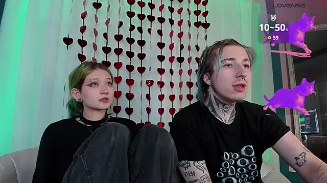 Snapshot of Milten-Trish chatting on 03.19.25 Milten-Trish online show from 03.19.25