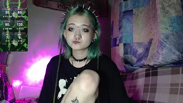 Snapshot of Milten-Trish chatting on 09.18.25 Milten-Trish online show from 09.18.25