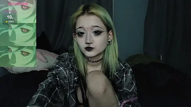 Snapshot of Milten-Trish chatting on 02.24.26 Milten-Trish online show from 02.24.26