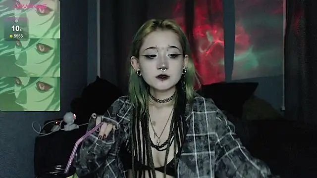 Snapshot of Milten-Trish chatting on 02.25.26 Milten-Trish online show from 02.25.26