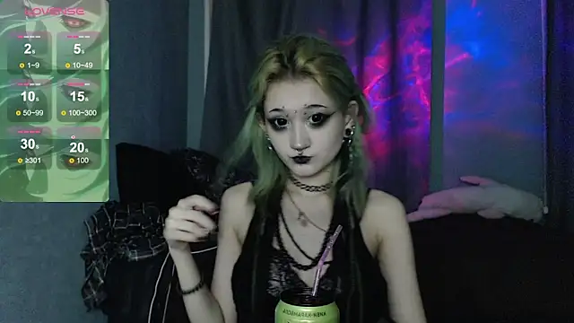 Snapshot of Milten-Trish chatting on 02.26.26 Milten-Trish online show from 02.26.26