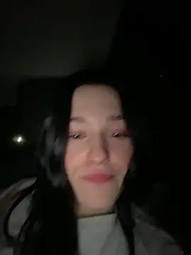 Mia Mia M online show from 04.24.26