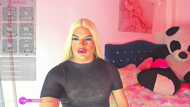 Snapshot of Missisabella_ chatting on 12.24.24 Missisabella online show from 12.24.24