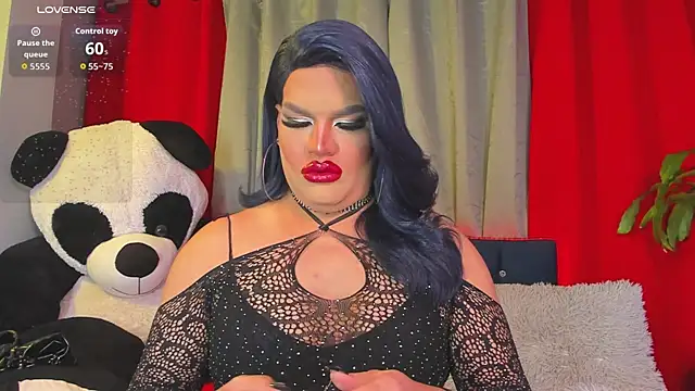 Snapshot of Missisabella_ chatting on 10.17.25 Missisabella online show from 10.17.25