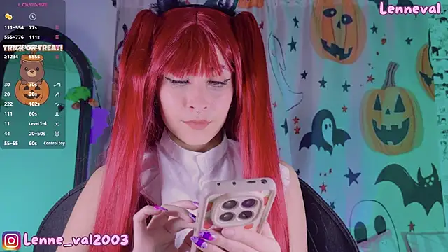 Snapshot of Lenneval1 chatting on 10.26.25 Lenneval1 online show from 10.26.25