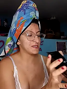 LoveElectra online show from 03.18.25