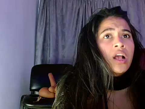 Snapshot of brihanna_lena chatting on 10.29.25 brihanna lena online show from 10.29.25