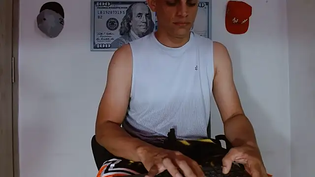 Snapshot of boss_of_cash chatting on 05.27.26 boss of cash online show from 05.27.26