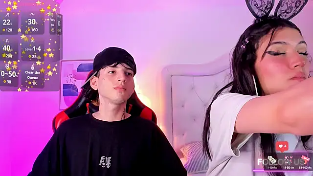 Snapshot of sett_and_gwen chatting on 01.21.25 sett and gwen online show from 01.21.25