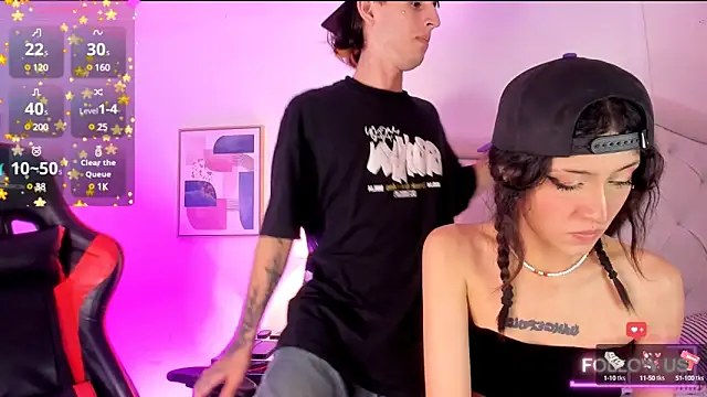 Snapshot of sett_and_gwen chatting on 01.30.25 sett and gwen online show from 01.30.25