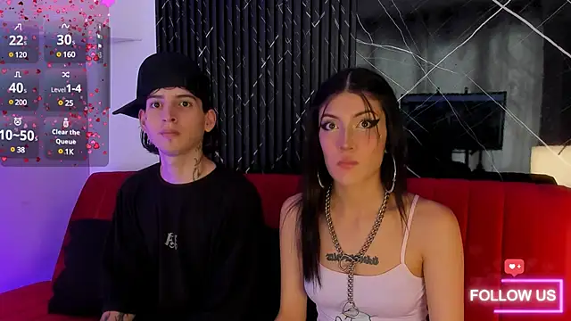 Snapshot of sett_and_gwen chatting on 02.21.25 sett and gwen online show from 02.21.25