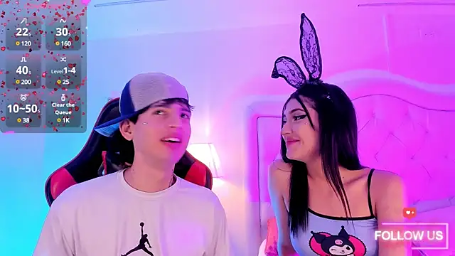 Snapshot of sett_and_gwen chatting on 02.24.25 sett and gwen online show from 02.24.25