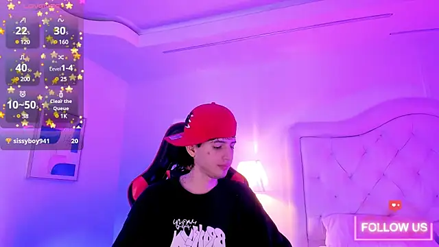 Snapshot of sett_and_gwen chatting on 02.28.25 sett and gwen online show from 02.28.25