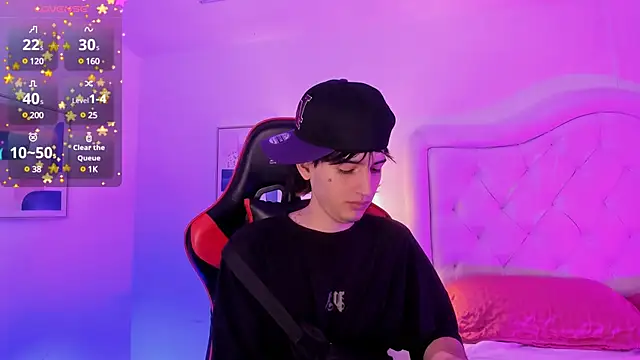 Snapshot of sett_and_gwen chatting on 03.09.25 sett and gwen online show from 03.09.25