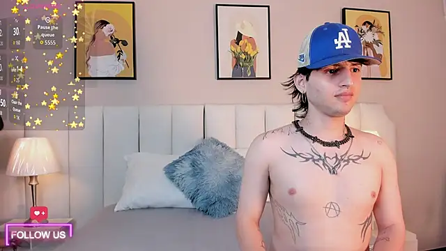 Snapshot of sett_and_gwen chatting on 02.24.26 sett and gwen online show from 02.24.26