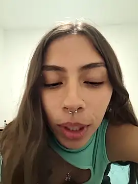 Jazmin-Cerezita online show from 01.04.25