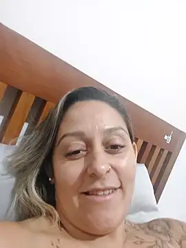 Snapshot of baixinhaloira chatting on 12.31.24 baixinhaloira online show from 12.31.24