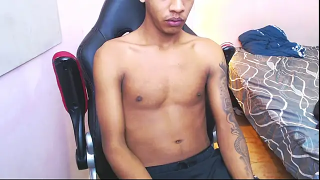 Snapshot of mr_stiven_ chatting on 01.05.25 mr stiven  online show from 01.05.25