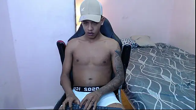 Snapshot of mr_stiven_ chatting on 02.01.25 mr stiven  online show from 02.01.25