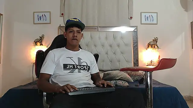 Snapshot of mr_stiven_ chatting on 09.10.25 mr stiven  online show from 09.10.25