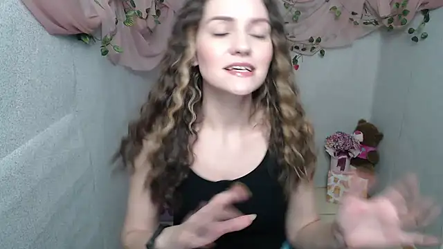 Lina Star S online show from 01.03.25