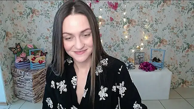 Lina Star S online show from 02.20.25