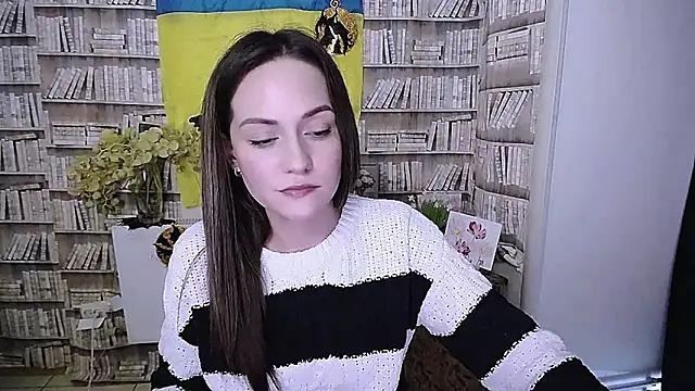 Lina Star S online show from 10.18.25