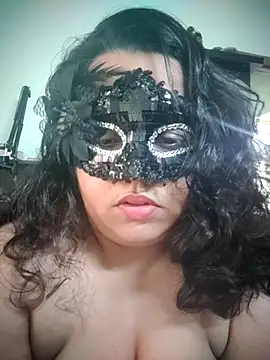 Snapshot of Oeshi chatting on 01.11.26 Oeshi online show from 01.11.26