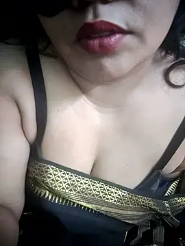 Snapshot of Oeshi chatting on 01.12.26 Oeshi online show from 01.12.26