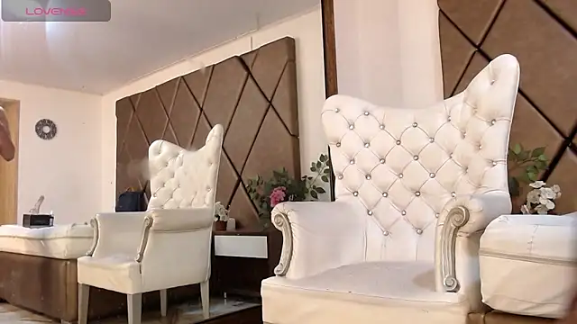 LunitaDiva online show from 01.23.25