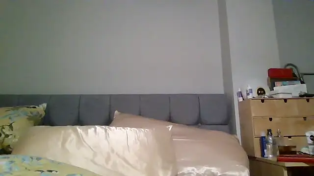 Englishhotwife4u online show from 12.27.24