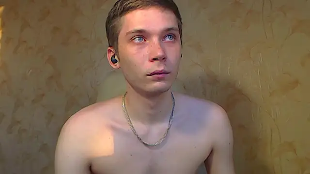 Snapshot of __sugarrebit chatting on 09.10.25   sugarrebit online show from 09.10.25