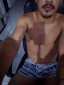 Snapshot of 44corninho chatting on 12.12.24 44corninho online show from 12.12.24
