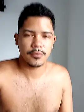 Snapshot of 44corninho chatting on 02.24.25 44corninho online show from 02.24.25