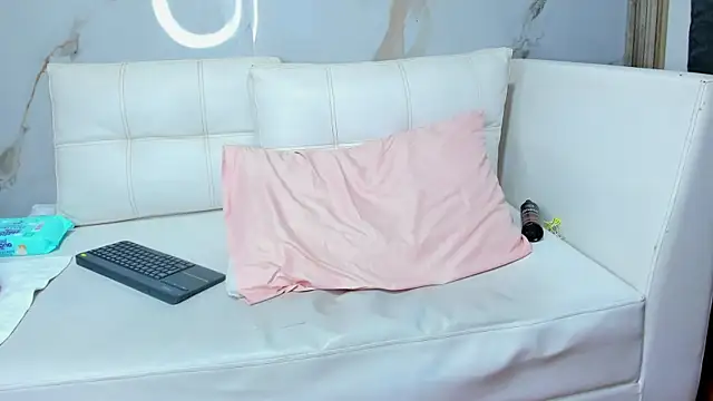 Milaspetite online show from 03.09.25