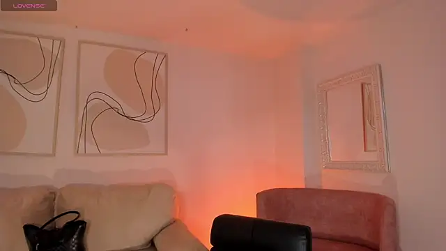 Snapshot of MiaFarrell_ chatting on 03.14.26 MiaFarrell online show from 03.14.26