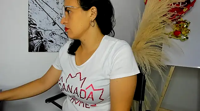 africa holmes online show from 02.22.25