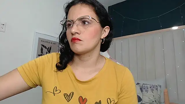 africa holmes online show from 03.21.25