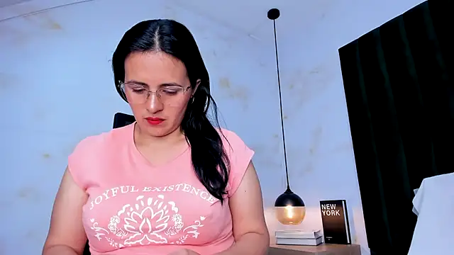 africa holmes online show from 10.18.25