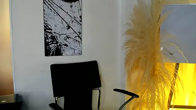 africa holmes online show from 06.17.26