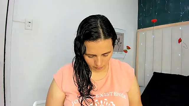africa holmes online show from 06.24.26