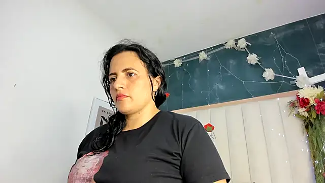 africa holmes online show from 07.03.26