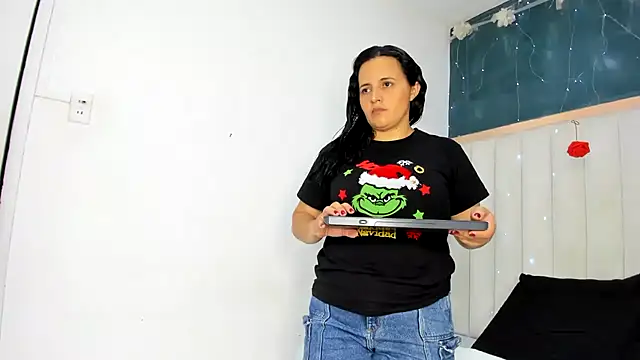 africa holmes online show from 07.23.26