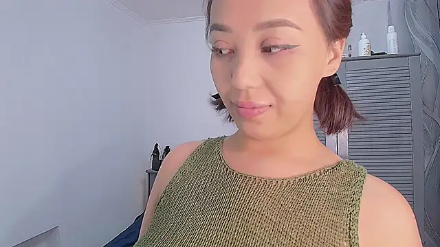 PurrrfectMiko online show from 11.01.25