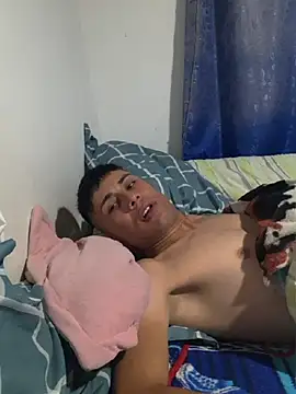 Snapshot of 1418edwar chatting on 03.08.26 1418edwar online show from 03.08.26