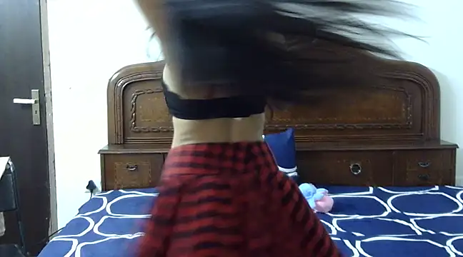 Snapshot of AniHeart chatting on 01.21.25 AniHeart online show from 01.21.25