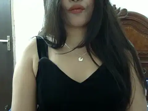 Snapshot of AniHeart chatting on 01.23.25 AniHeart online show from 01.23.25